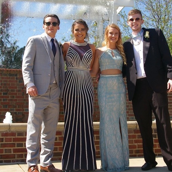 Gorgeous Jovani Prom Dress - Picture 6 of 8